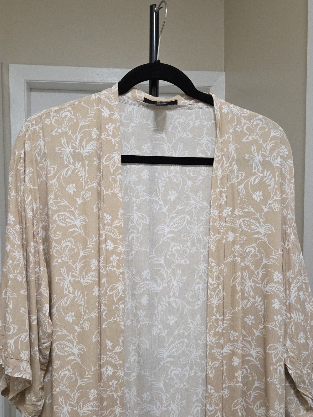 Beige Floral Kimono Cardigan Cover Up 100% Rayon Boho Duster Lightweight - Picture 3 of 8